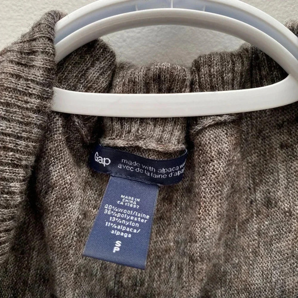 GAP - Wool Alpaca Blend Grey Layering Vest - Picture 4 of 8